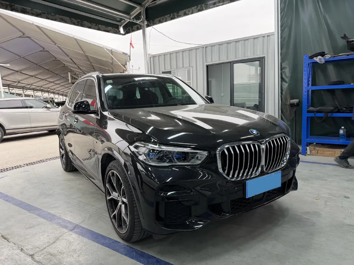 2021 BMW X5 3.0T 340HP L6 8AT,autocango,china used car exporter,china ev exporter,chinese used car exporter,chinese used ev exporter