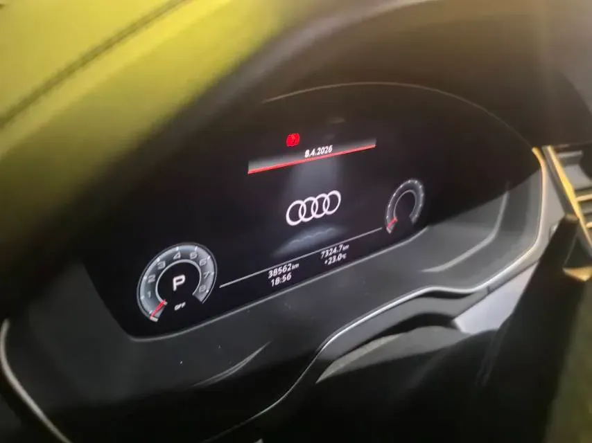 2024 Audi Q5L 2.0T 245HP L4 7DCT,autocango,china used car exporter,china ev exporter,chinese used car exporter,chinese used ev exporter