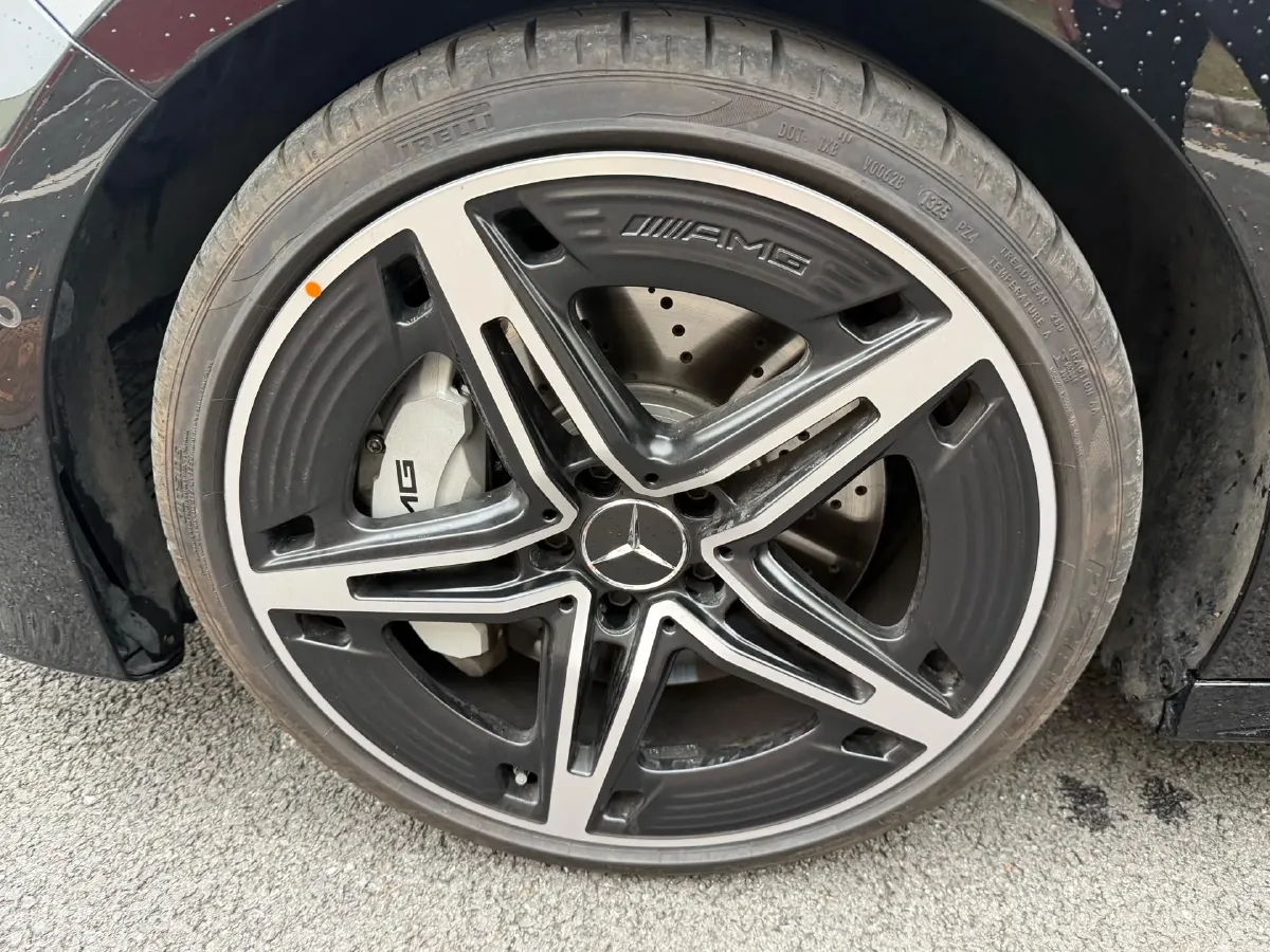 2025 Mercedes-Benz A AMG 2.0T 306HP L4 8DCT,autocango,china used car exporter,china ev exporter,chinese used car exporter,chinese used ev exporter