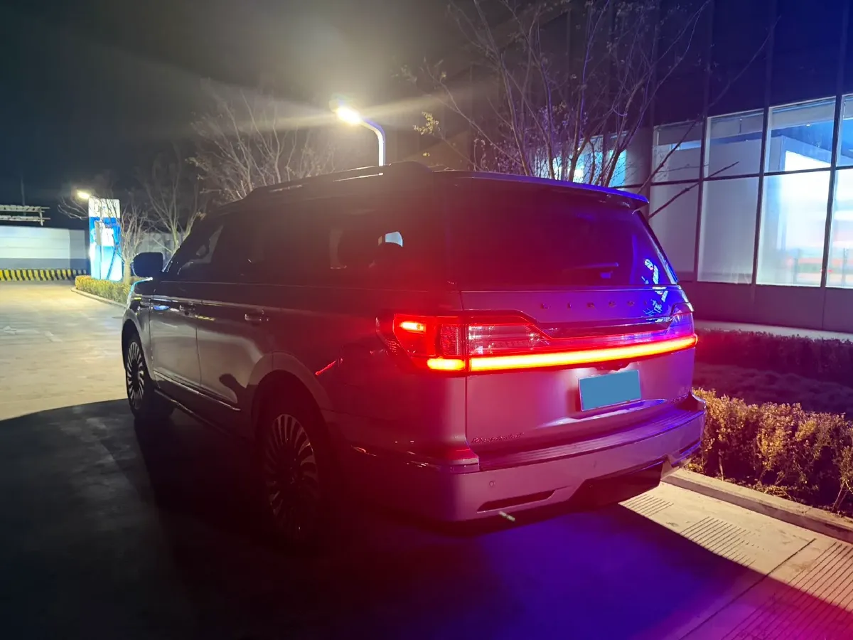 2020 Lincoln Navigator 3.5T 388HP V6 10AT,autocango,china used car exporter,china ev exporter,chinese used car exporter,chinese used ev exporter