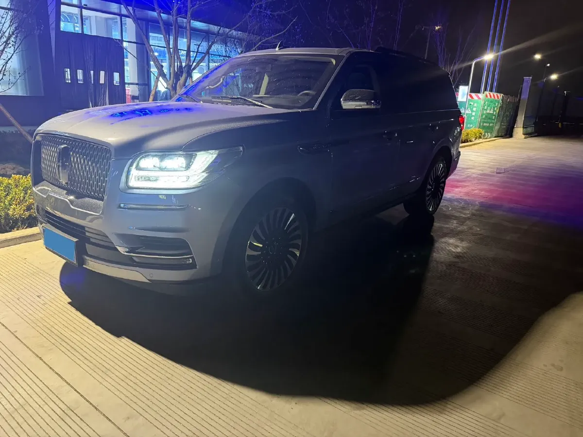 2020 Lincoln Navigator 3.5T 388HP V6 10AT,autocango,china used car exporter,china ev exporter,chinese used car exporter,chinese used ev exporter