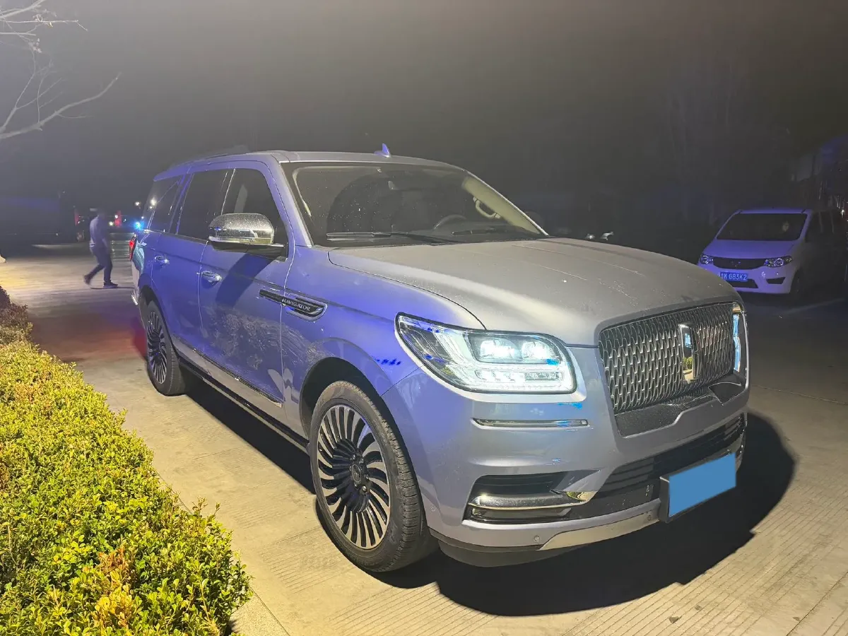 2020 Lincoln Navigator 3.5T 388HP V6 10AT,autocango,china used car exporter,china ev exporter,chinese used car exporter,chinese used ev exporter
