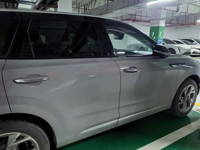 2023 HongQi HS3 2.0T 252HP L4 8AT,autocango,china used car exporter,china ev exporter,chinese used car exporter,chinese used ev exporter