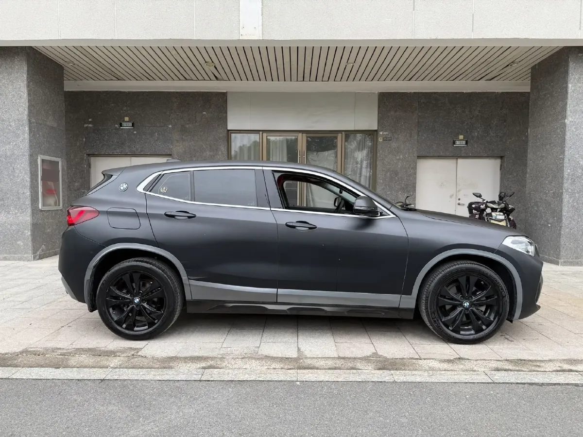 2021 BMW X2 1.5T 140HP L3 7DCT,autocango,china used car exporter,china ev exporter,chinese used car exporter,chinese used ev exporter