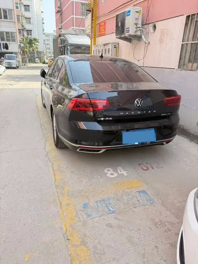 2020 Volkswagen Magotan 1.4T 150HP L4 7DCT,autocango,china used car exporter,china ev exporter,chinese used car exporter,chinese used ev exporter