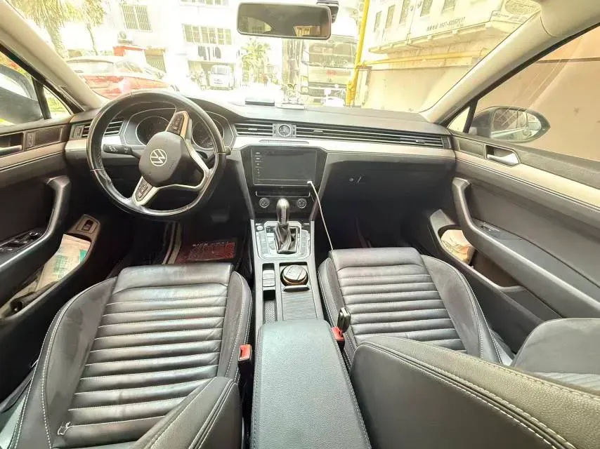 2020 Volkswagen Magotan 1.4T 150HP L4 7DCT,autocango,china used car exporter,china ev exporter,chinese used car exporter,chinese used ev exporter