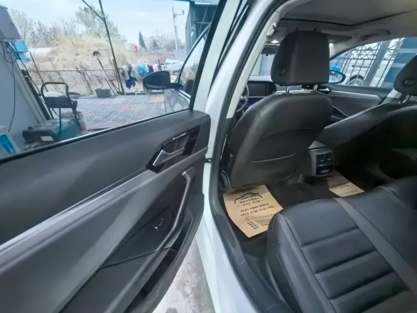 2019 Jeep Renegade 1.3T 173HP L4 7DCT,autocango,china used car exporter,china ev exporter,chinese used car exporter,chinese used ev exporter