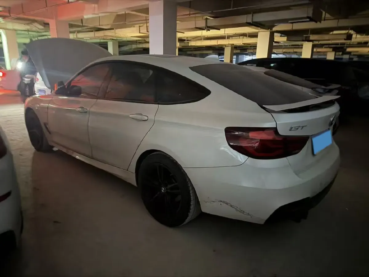 2020 BMW 3 Series GT 2.0T 184HP L4 8AT,autocango,china used car exporter,china ev exporter,chinese used car exporter,chinese used ev exporter