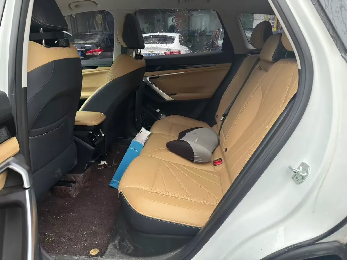 2023 Geely StarRay 1.5T 181HP L4 7DCT,autocango,china used car exporter,china ev exporter,chinese used car exporter,chinese used ev exporter