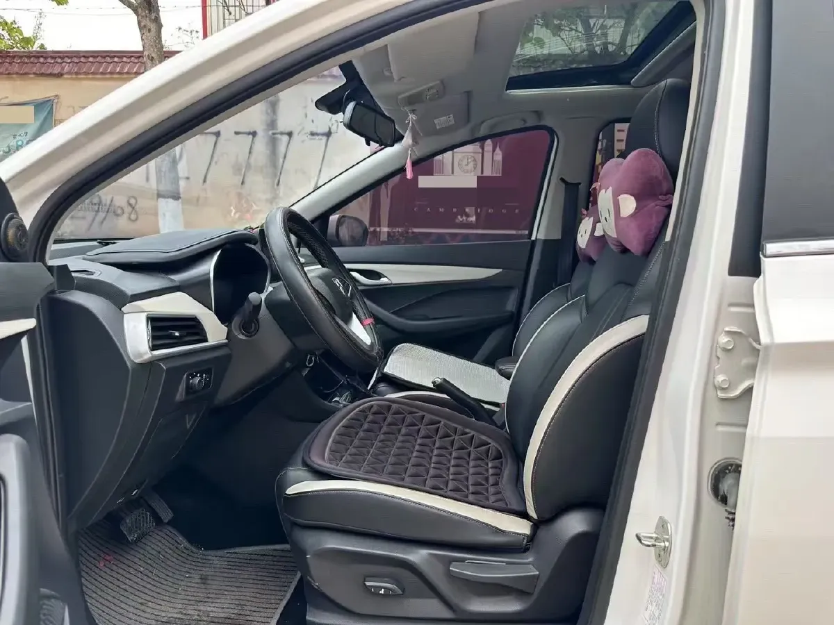 2016 WuLing HongGuang 1.5L 112HP L4 5MT,autocango,china used car exporter,china ev exporter,chinese used car exporter,chinese used ev exporter