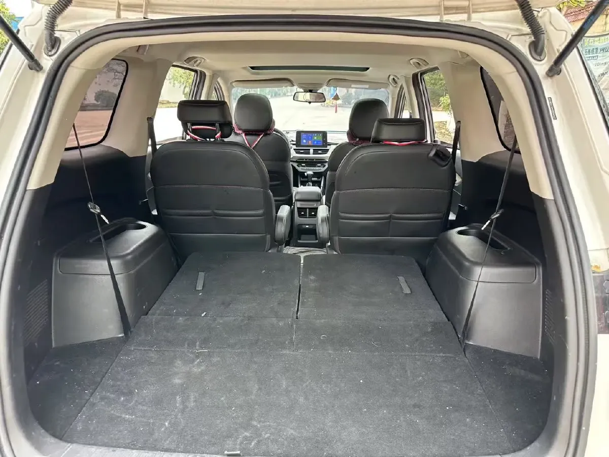 2016 WuLing HongGuang 1.5L 112HP L4 5MT,autocango,china used car exporter,china ev exporter,chinese used car exporter,chinese used ev exporter