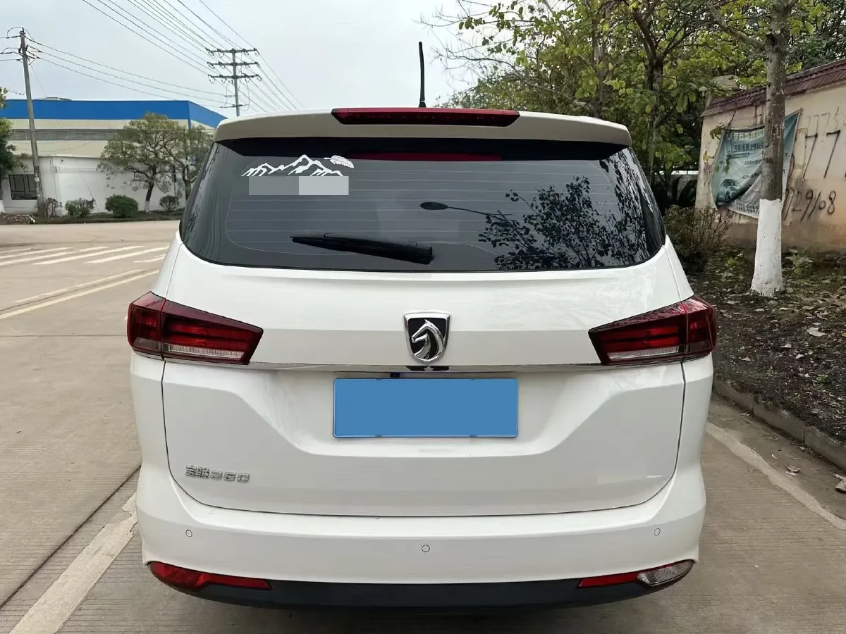 2016 WuLing HongGuang 1.5L 112HP L4 5MT,autocango,china used car exporter,china ev exporter,chinese used car exporter,chinese used ev exporter