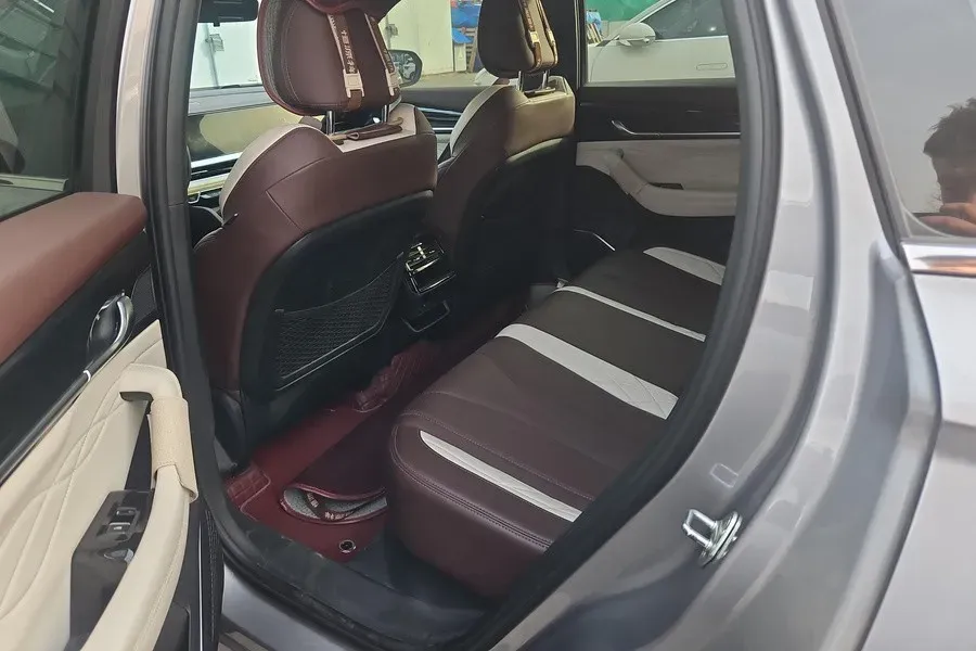 2021 Geely Monjaro 2.0T 218HP L4 7DCT,autocango,china used car exporter,china ev exporter,chinese used car exporter,chinese used ev exporter