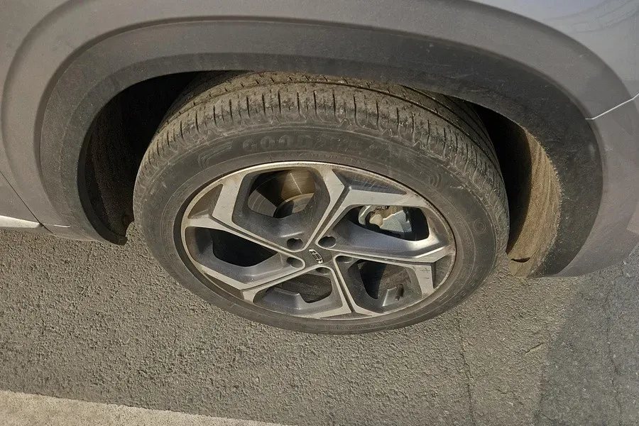 2021 Geely Monjaro 2.0T 218HP L4 7DCT,autocango,china used car exporter,china ev exporter,chinese used car exporter,chinese used ev exporter