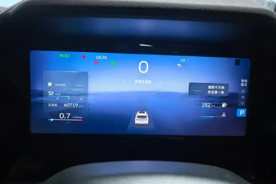 2021 Geely Monjaro 2.0T 218HP L4 7DCT,autocango,china used car exporter,china ev exporter,chinese used car exporter,chinese used ev exporter