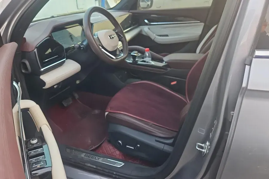 2021 Geely Monjaro 2.0T 218HP L4 7DCT,autocango,china used car exporter,china ev exporter,chinese used car exporter,chinese used ev exporter