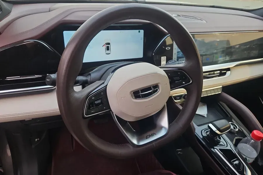 2021 Geely Monjaro 2.0T 218HP L4 7DCT,autocango,china used car exporter,china ev exporter,chinese used car exporter,chinese used ev exporter