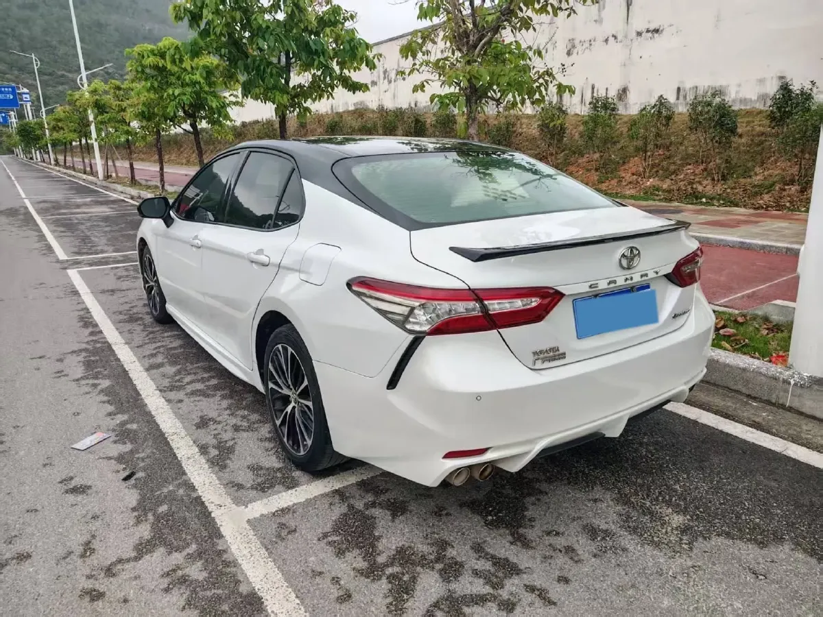 2018 Toyota Camry 2.5L 209HP L4 8AT,autocango,china used car exporter,china ev exporter,chinese used car exporter,chinese used ev exporter