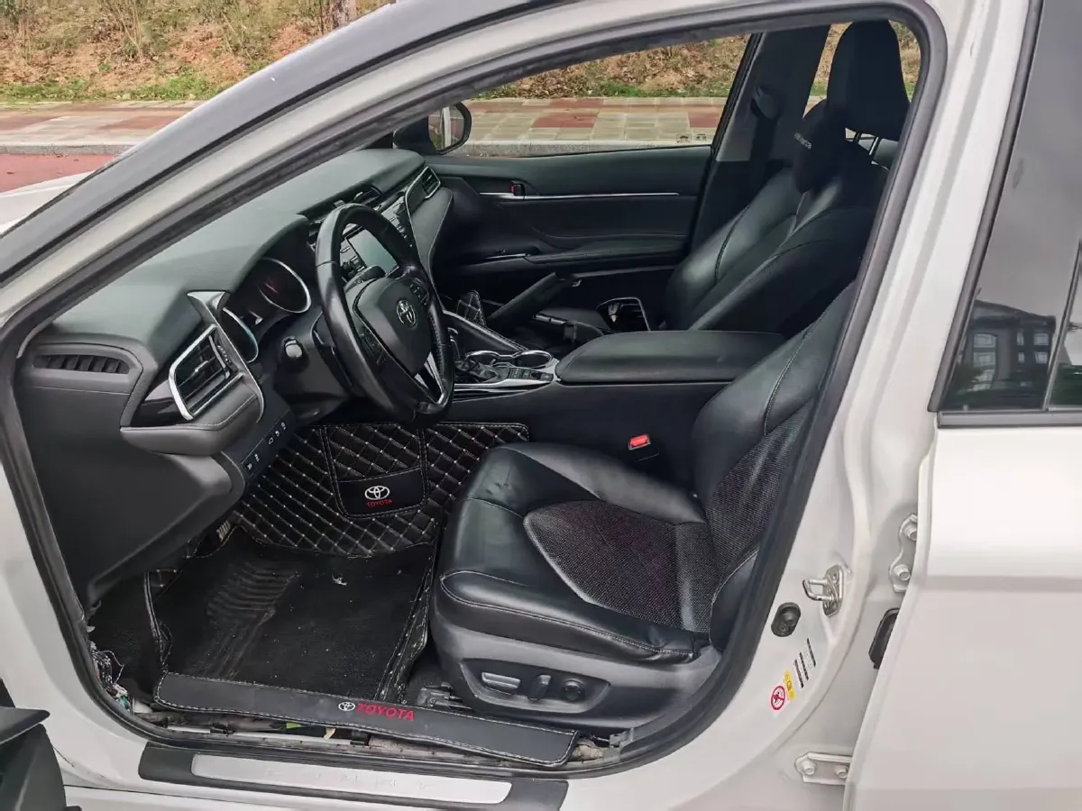 2018 Toyota Camry 2.5L 209HP L4 8AT,autocango,china used car exporter,china ev exporter,chinese used car exporter,chinese used ev exporter