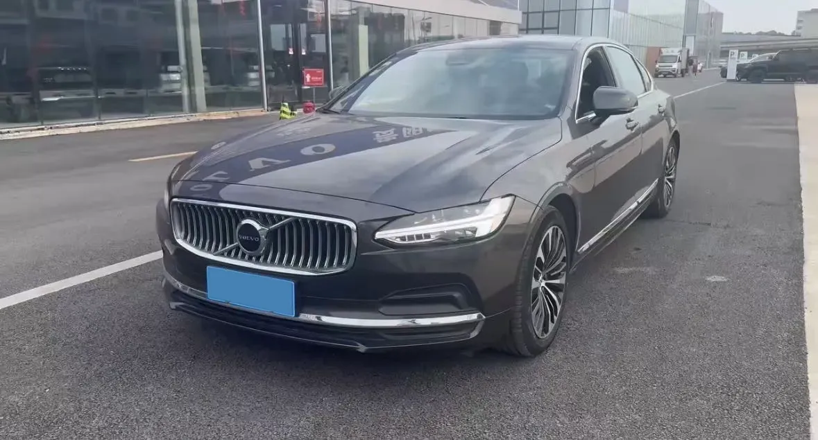 2024 Volvo S90 2.0T 250HP L4 8AT,autocango,china used car exporter,china ev exporter,chinese used car exporter,chinese used ev exporter