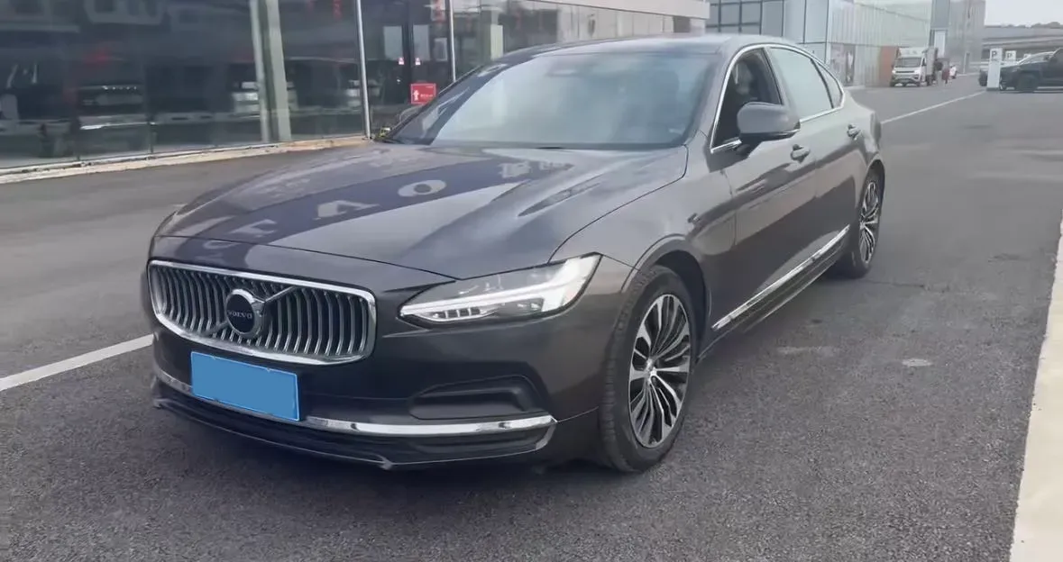 2024 Volvo S90 2.0T 250HP L4 8AT,autocango,china used car exporter,china ev exporter,chinese used car exporter,chinese used ev exporter