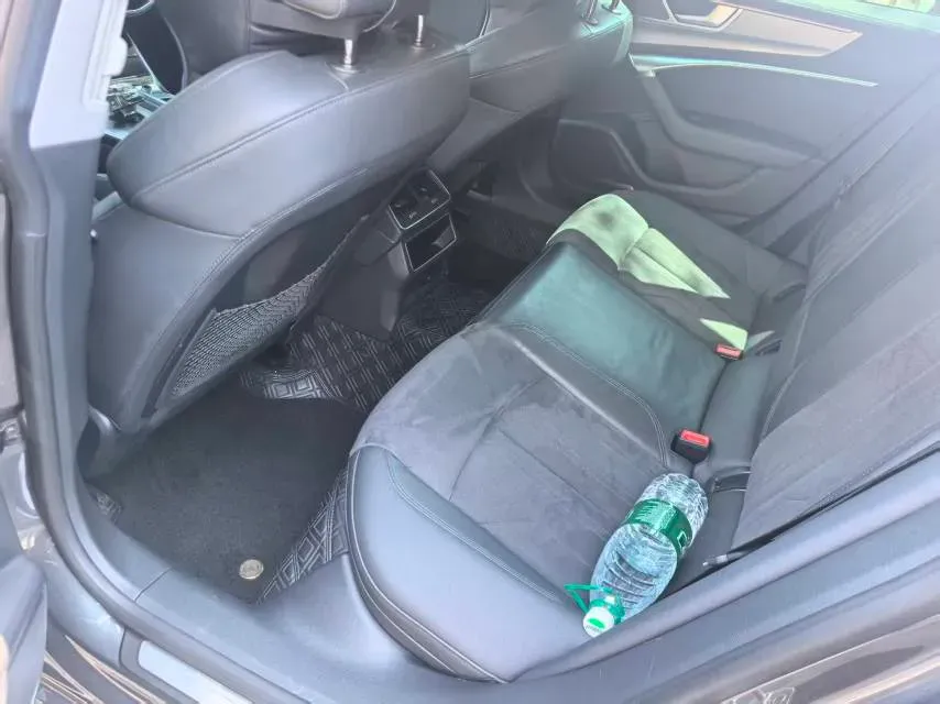 2022 Audi A7 2.0T 245HP L4 7DCT,autocango,china used car exporter,china ev exporter,chinese used car exporter,chinese used ev exporter