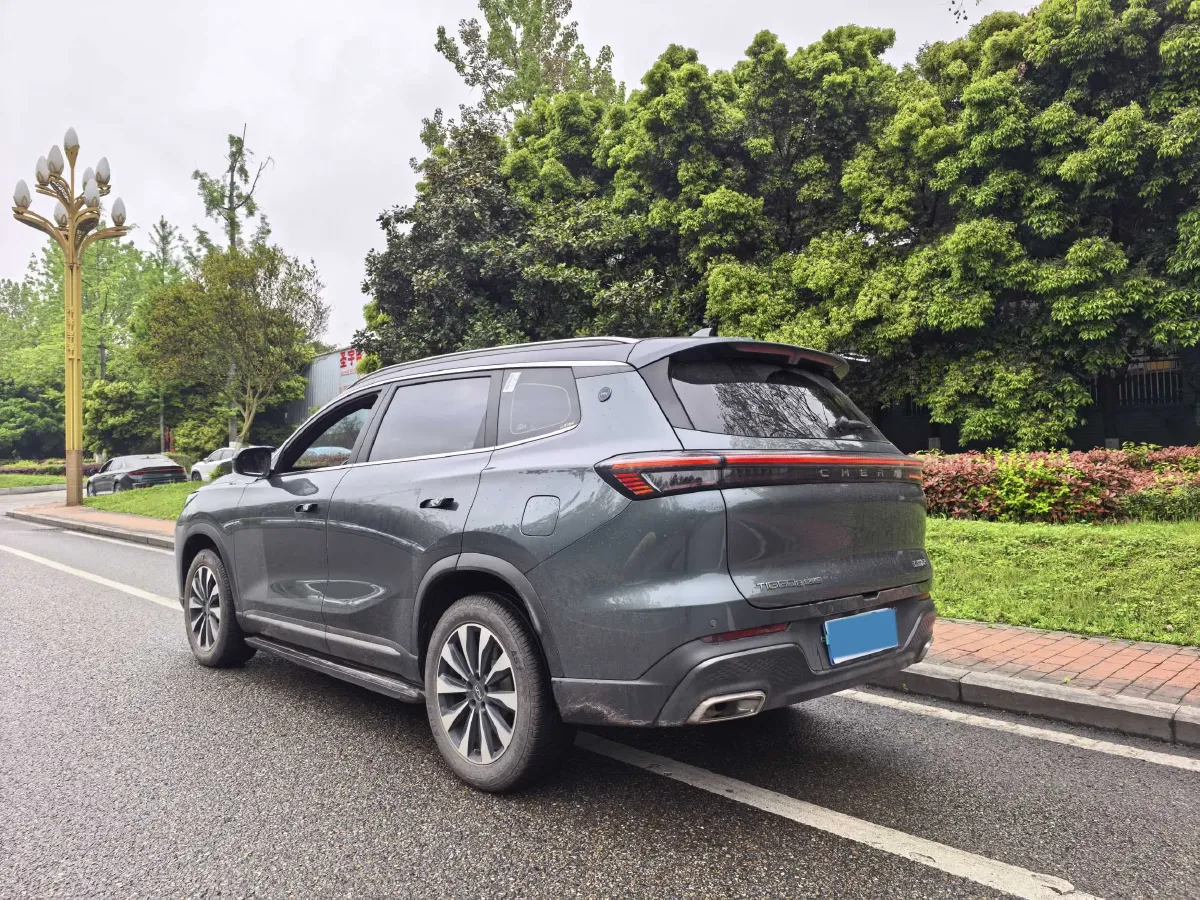 2025 Chery Tiggo 8 Plus 1.6T 197HP L4 7DCT,autocango,china used car exporter,china ev exporter,chinese used car exporter,chinese used ev exporter