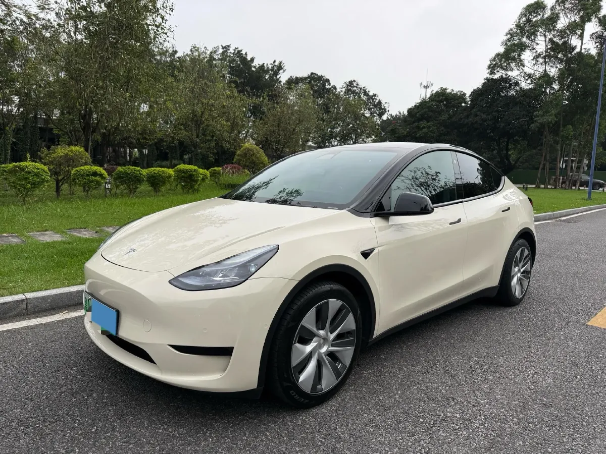 2022 Tesla Model Y BEV 60KWH,autocango,china used car exporter,china ev exporter,chinese used car exporter,chinese used ev exporter