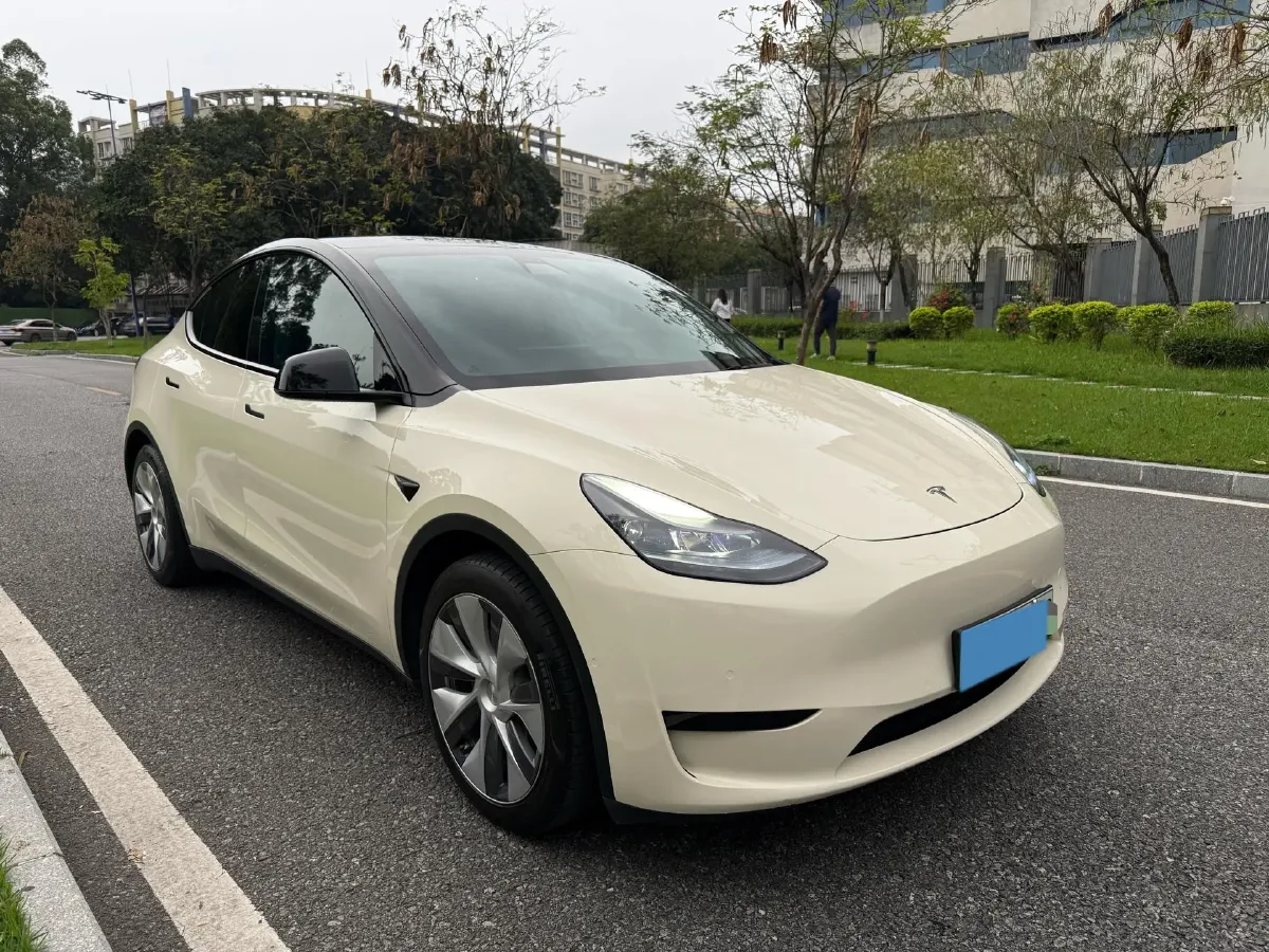 2022 Tesla Model Y BEV 60KWH,autocango,china used car exporter,china ev exporter,chinese used car exporter,chinese used ev exporter