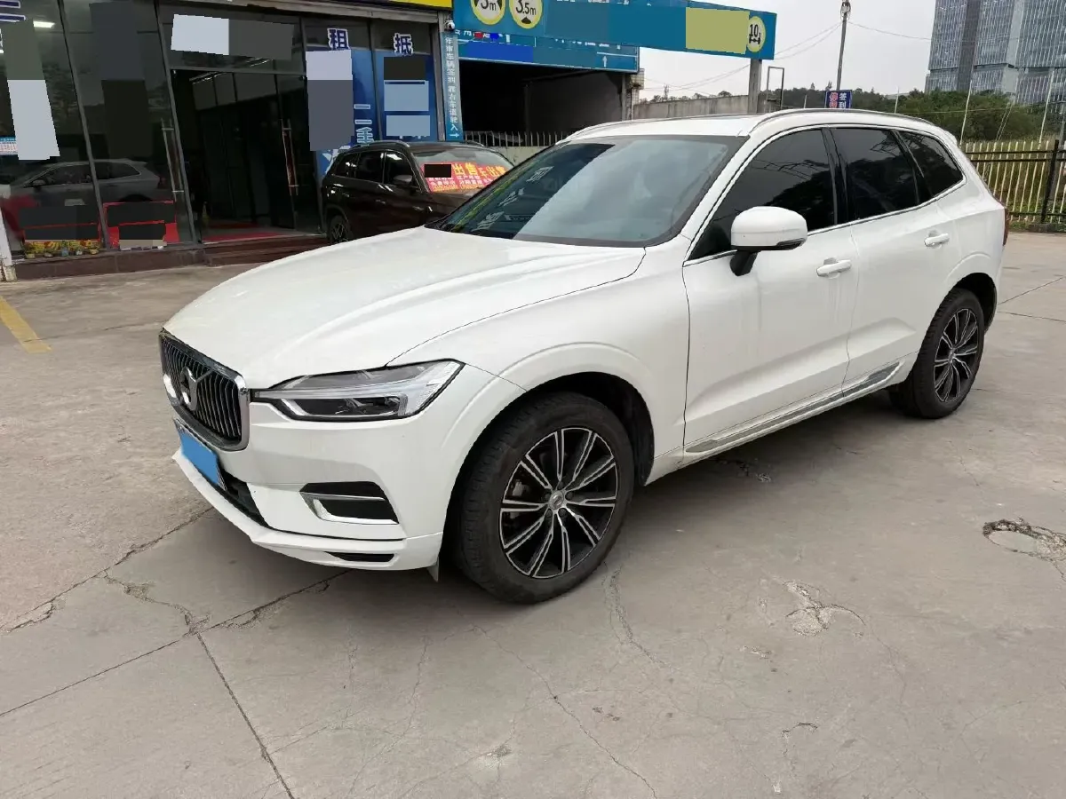 2021 Volvo XC60 2.0T 250HP L4 8AT,autocango,china used car exporter,china ev exporter,chinese used car exporter,chinese used ev exporter