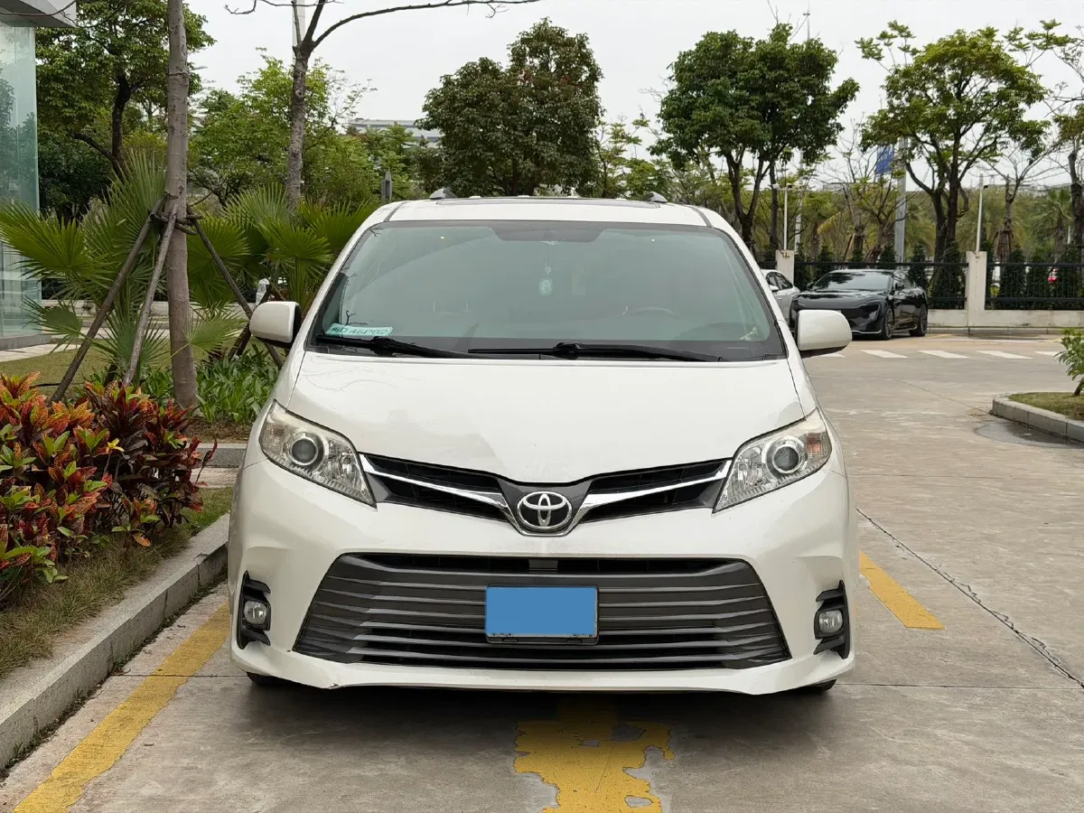 2019 Toyota Avalon 2.0L 178HP L4 CVT,autocango,china used car exporter,china ev exporter,chinese used car exporter,chinese used ev exporter