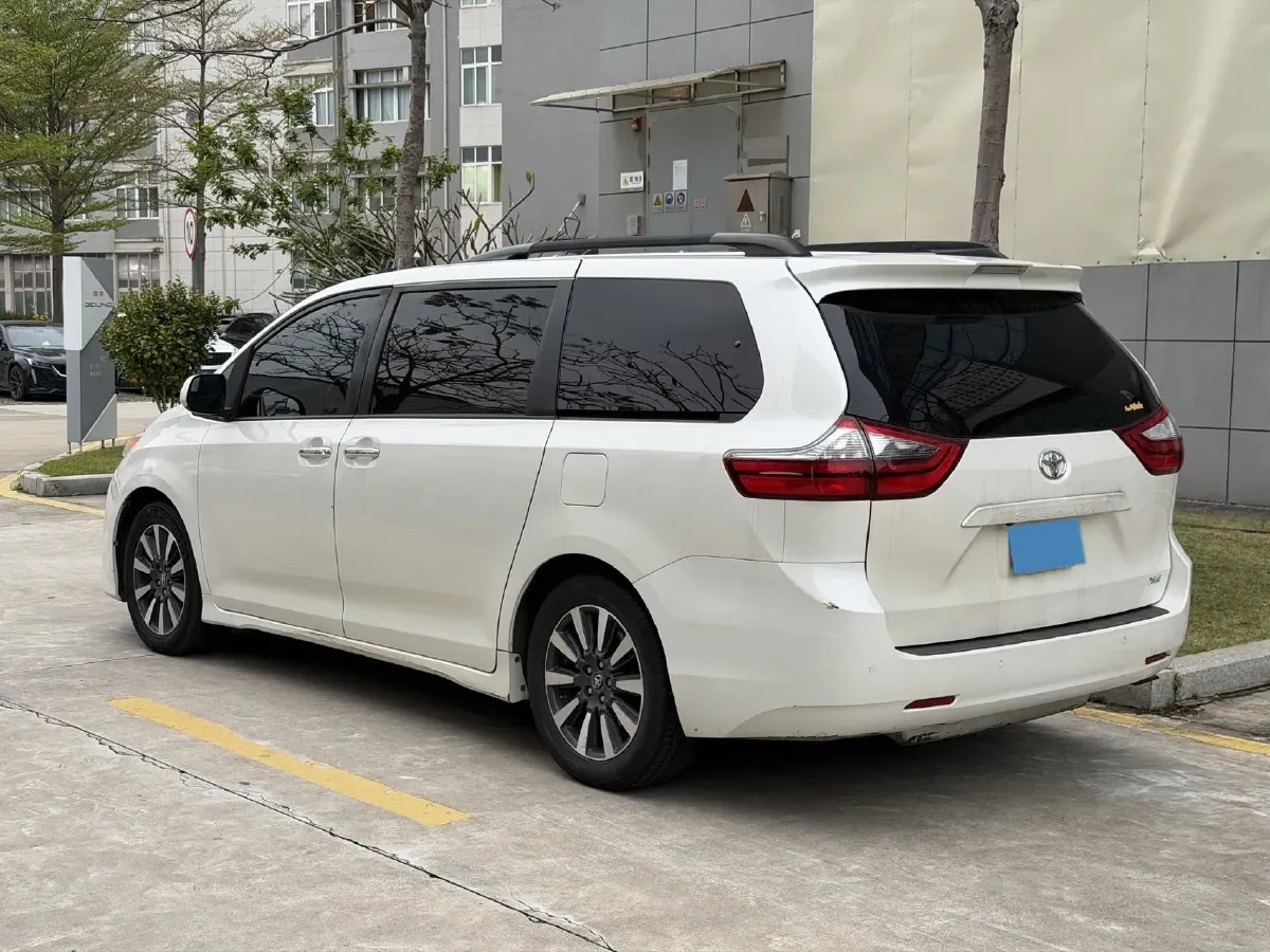 2019 Toyota Avalon 2.0L 178HP L4 CVT,autocango,china used car exporter,china ev exporter,chinese used car exporter,chinese used ev exporter