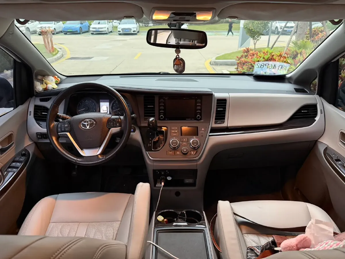 2019 Toyota Avalon 2.0L 178HP L4 CVT,autocango,china used car exporter,china ev exporter,chinese used car exporter,chinese used ev exporter