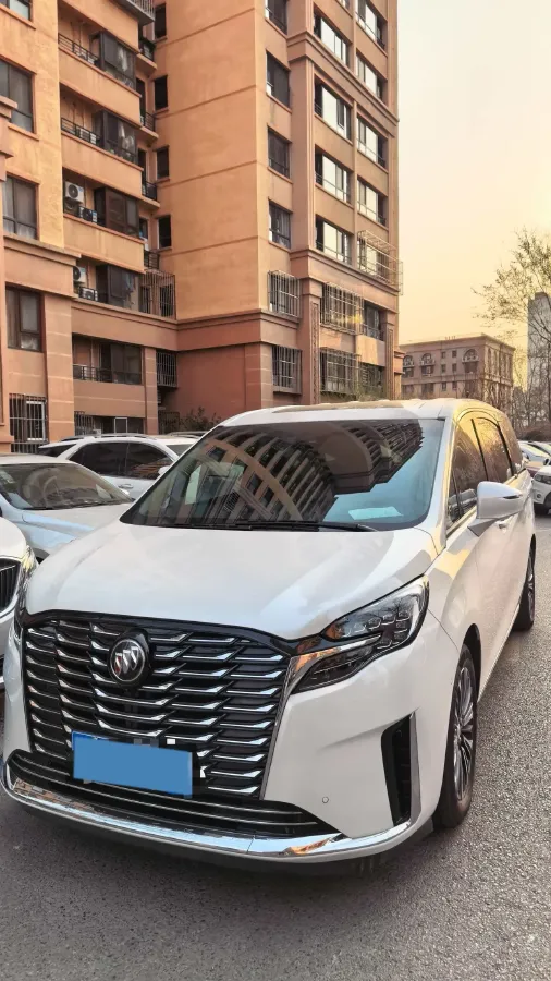 2023 Buick GL8 2.0T 237HP L4 9AT,autocango,china used car exporter,china ev exporter,chinese used car exporter,chinese used ev exporter