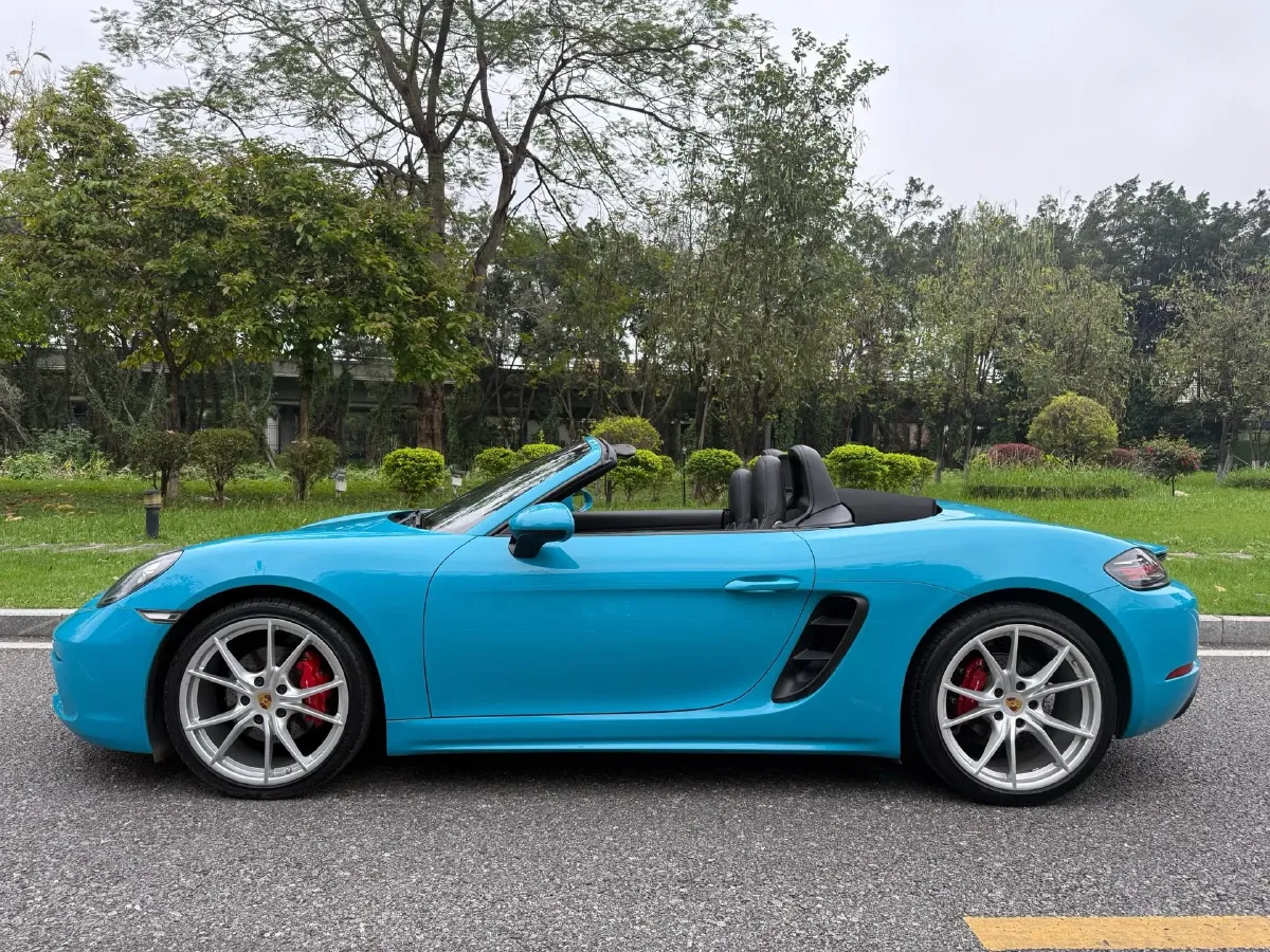 2016 Porsche 718 2.0T 250HP H4 7DCT,autocango,china used car exporter,china ev exporter,chinese used car exporter,chinese used ev exporter