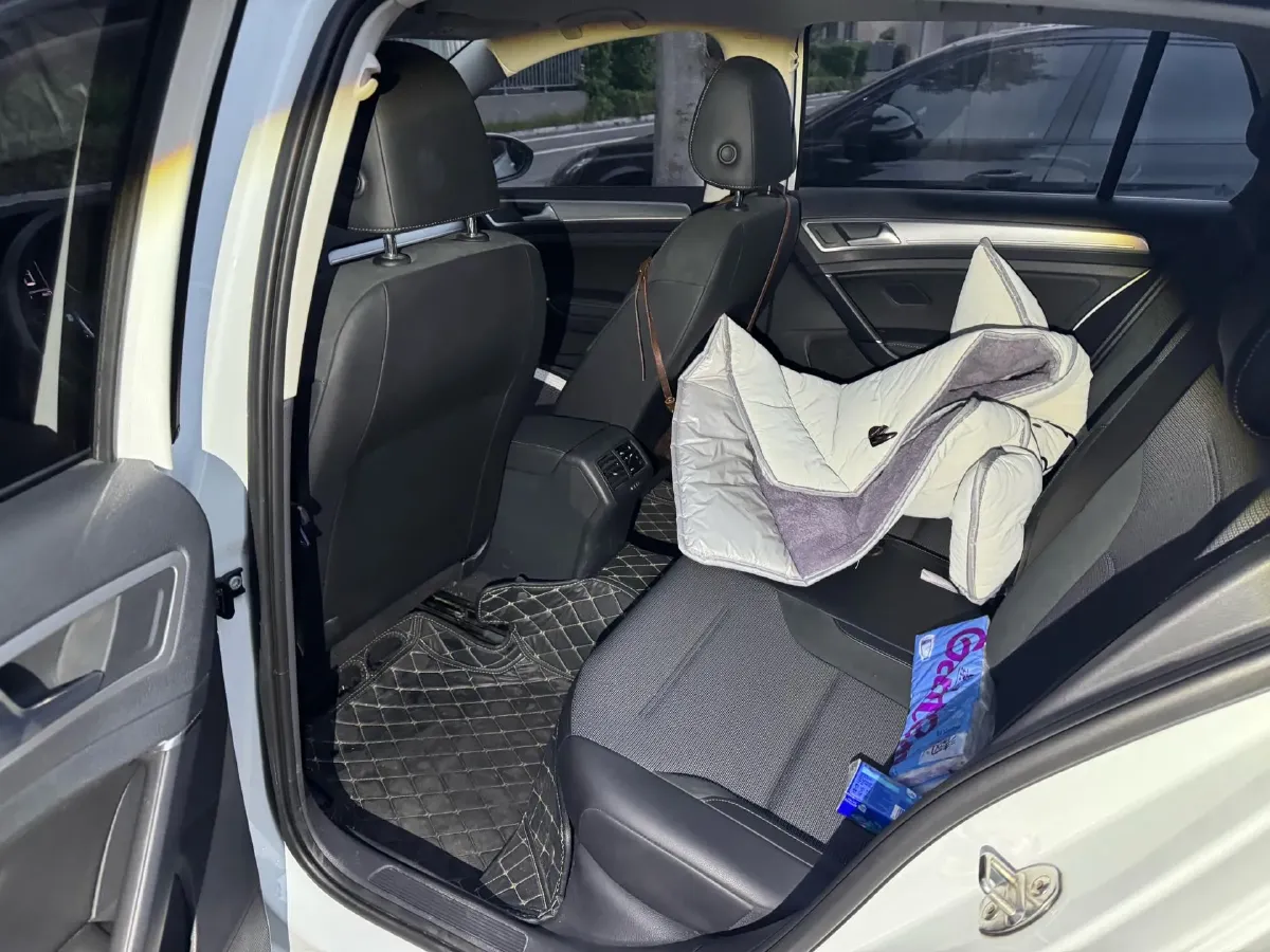 2018 Volkswagen Golf 1.6L 110HP L4 6AT,autocango,china used car exporter,china ev exporter,chinese used car exporter,chinese used ev exporter