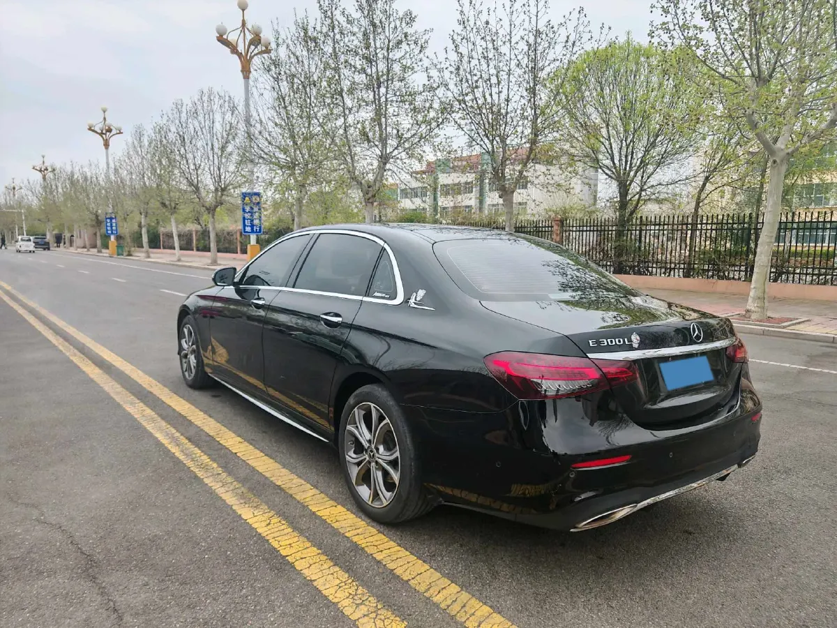 2023 Mercedes-Benz E Class 2.0T 258HP L4 9AT,autocango,china used car exporter,china ev exporter,chinese used car exporter,chinese used ev exporter
