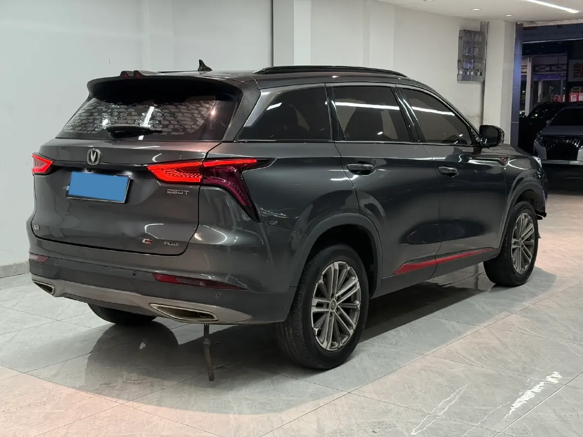 2022 ChangAn CS75 Plus 1.5T 178HP L4 6AT,autocango,china used car exporter,china ev exporter,chinese used car exporter,chinese used ev exporter