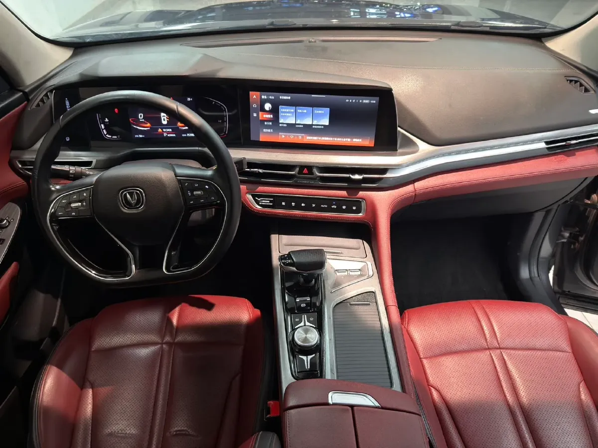 2022 ChangAn CS75 Plus 1.5T 178HP L4 6AT,autocango,china used car exporter,china ev exporter,chinese used car exporter,chinese used ev exporter