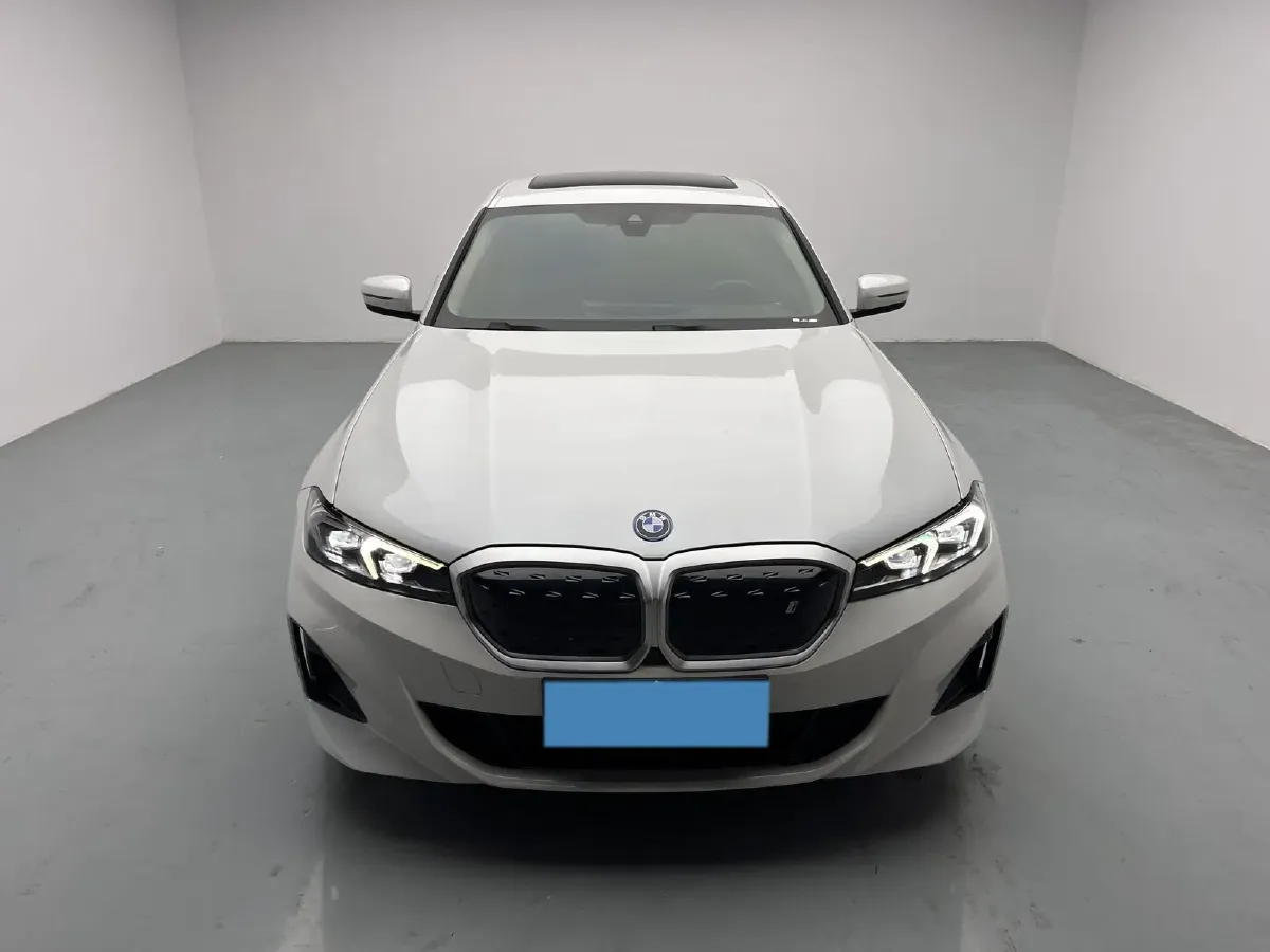 2024 BMW i3 BEV 70KWH,autocango,china used car exporter,china ev exporter,chinese used car exporter,chinese used ev exporter