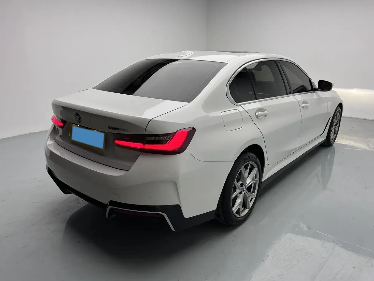 2024 BMW i3 BEV 70KWH,autocango,china used car exporter,china ev exporter,chinese used car exporter,chinese used ev exporter