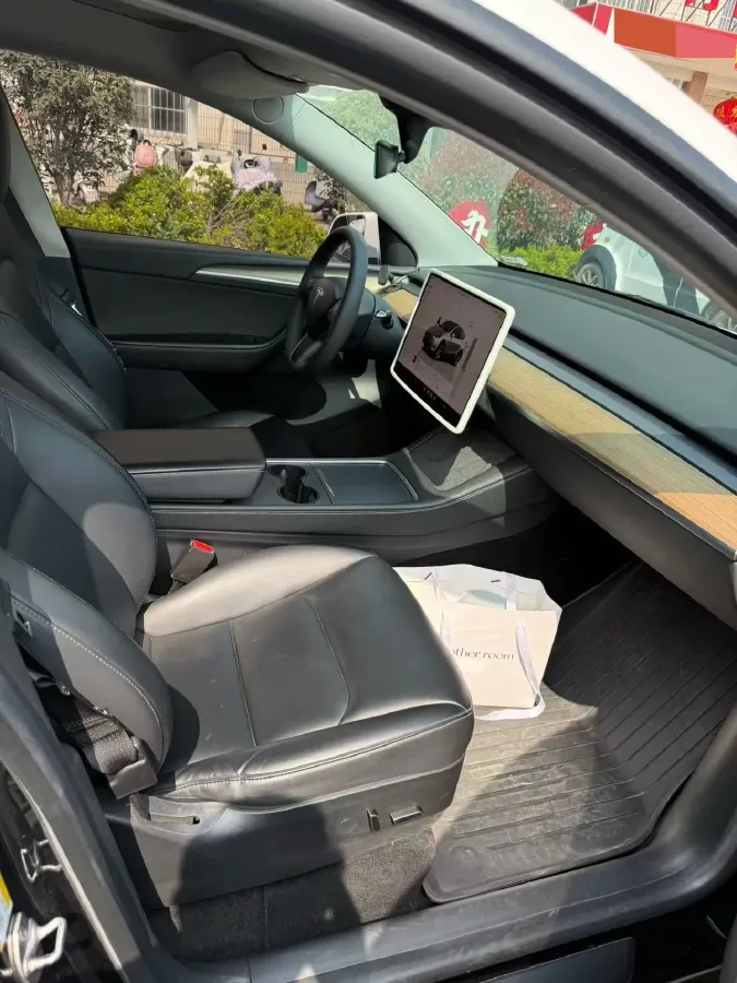 2022 Tesla Model Y BEV 60KWH,autocango,china used car exporter,china ev exporter,chinese used car exporter,chinese used ev exporter