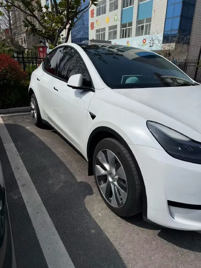 2022 Tesla Model Y BEV 60KWH,autocango,china used car exporter,china ev exporter,chinese used car exporter,chinese used ev exporter