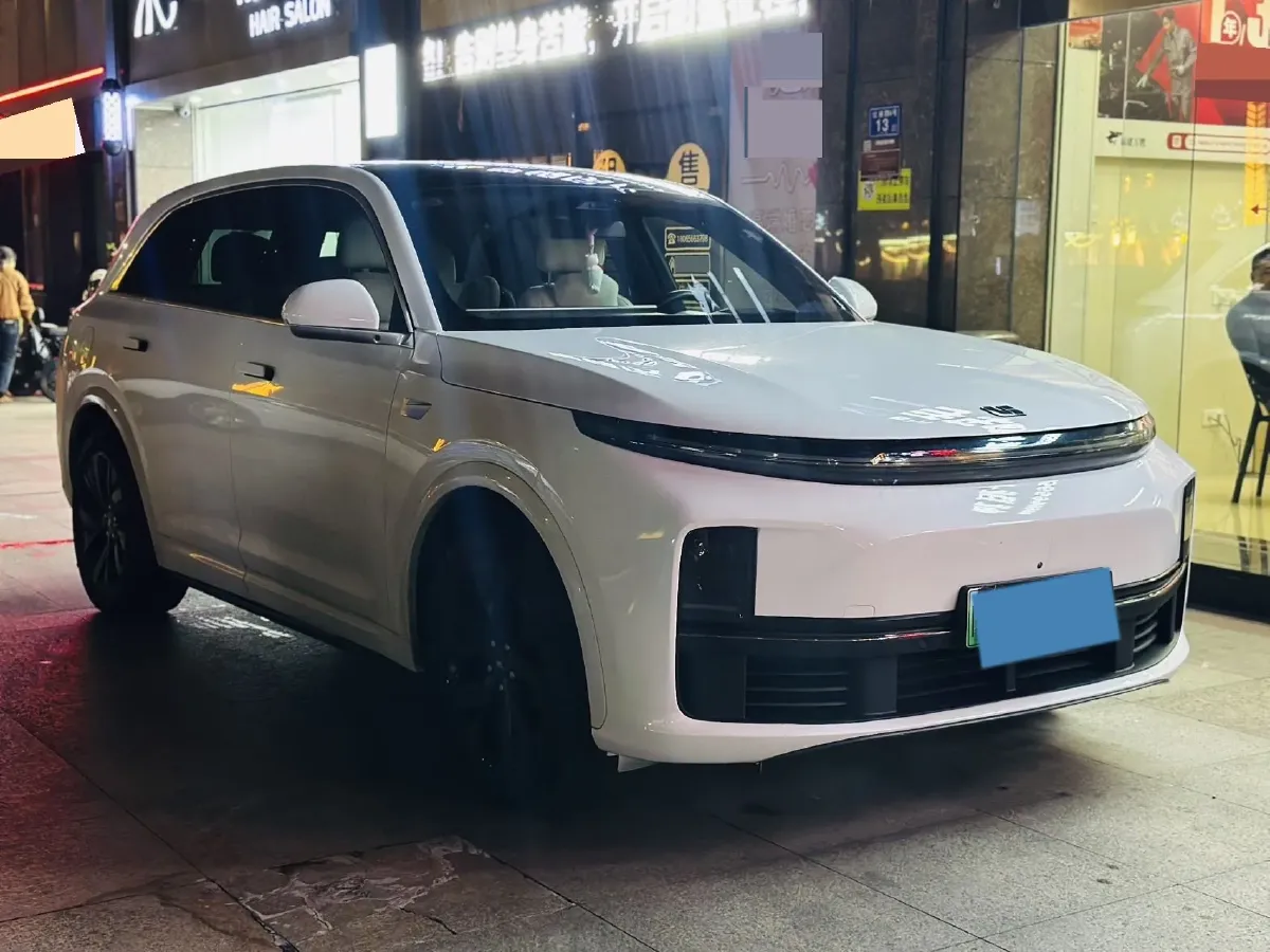 2023 Li L7 Range Extended 154HP REEV 40.9KWH,autocango,china used car exporter,china ev exporter,chinese used car exporter,chinese used ev exporter