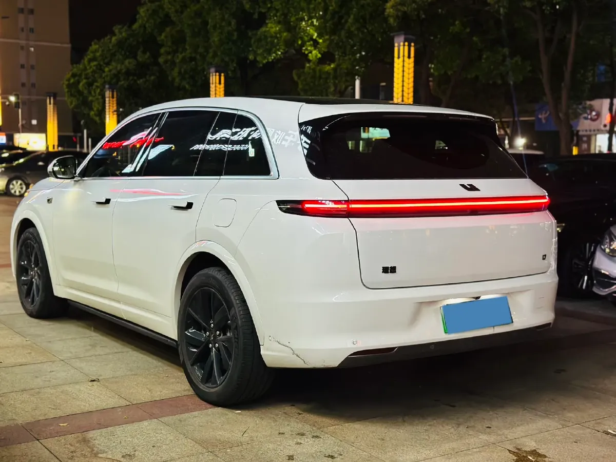 2023 Li L7 Range Extended 154HP REEV 40.9KWH,autocango,china used car exporter,china ev exporter,chinese used car exporter,chinese used ev exporter
