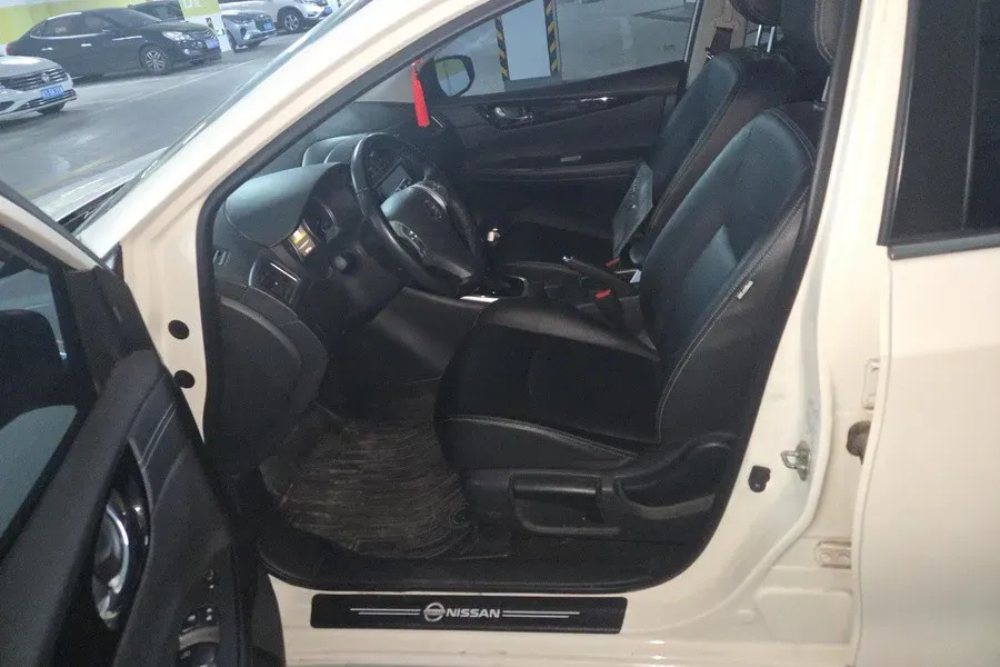 2021 Nissan Tiida 1.6L 122HP L4 CVT,autocango,china used car exporter,china ev exporter,chinese used car exporter,chinese used ev exporter