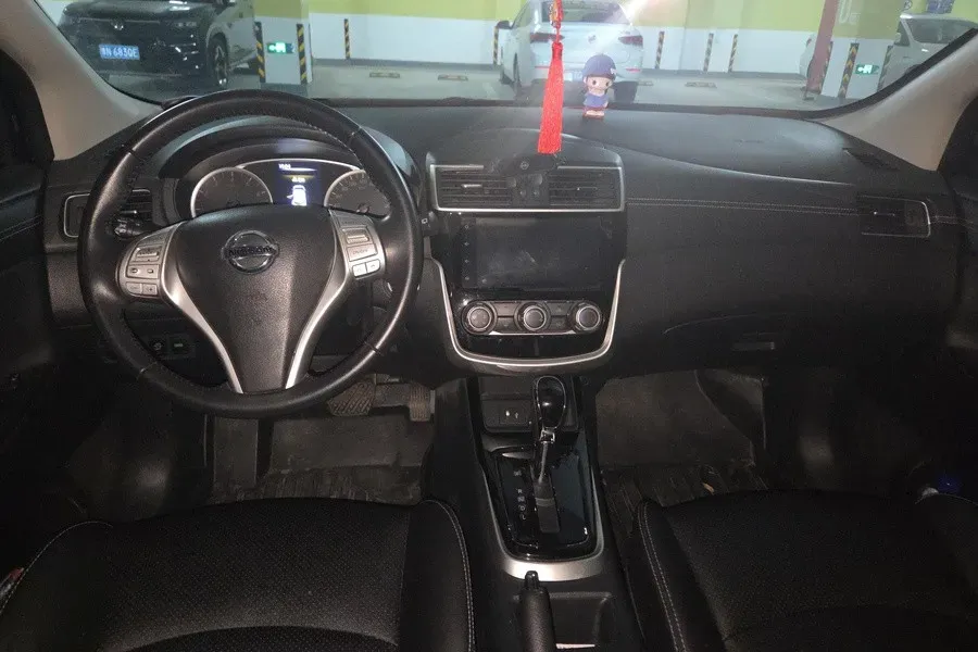 2021 Nissan Tiida 1.6L 122HP L4 CVT,autocango,china used car exporter,china ev exporter,chinese used car exporter,chinese used ev exporter