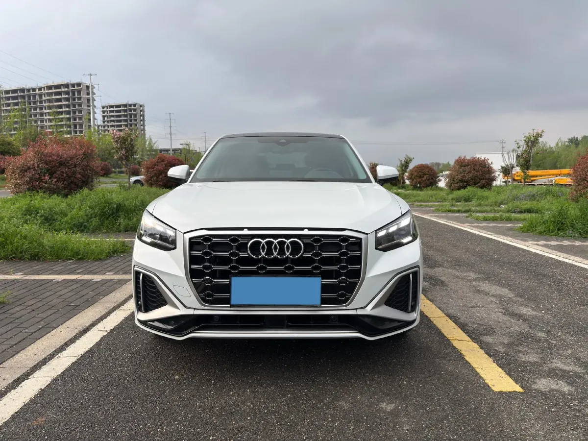 2022 Audi Q2L 1.4T 150HP L4 7DCT,autocango,china used car exporter,china ev exporter,chinese used car exporter,chinese used ev exporter