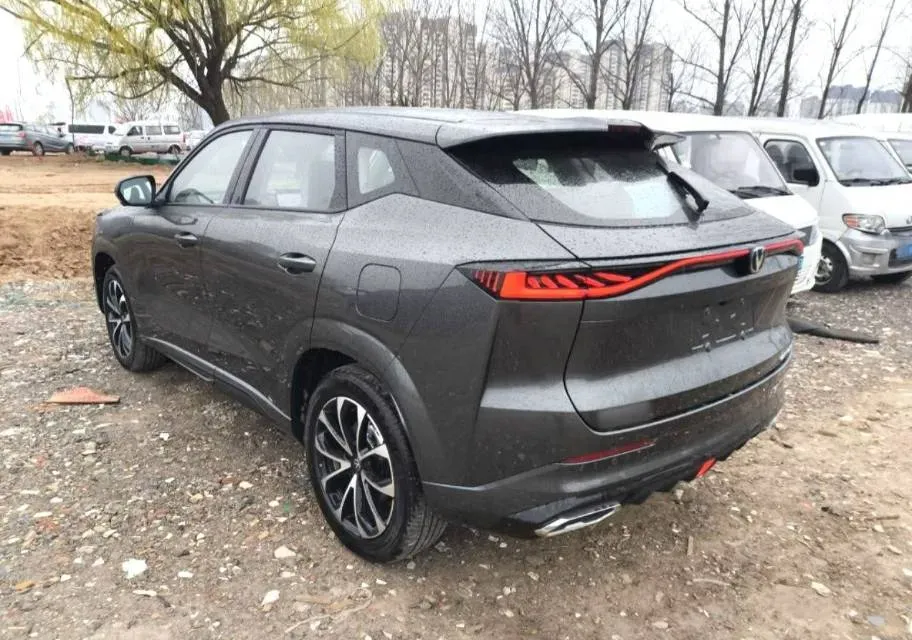 2024 ChangAn UNI-Z 1.5L 98HP L4 E-CVT PHEV 18.4KWH,autocango,china used car exporter,china ev exporter,chinese used car exporter,chinese used ev exporter