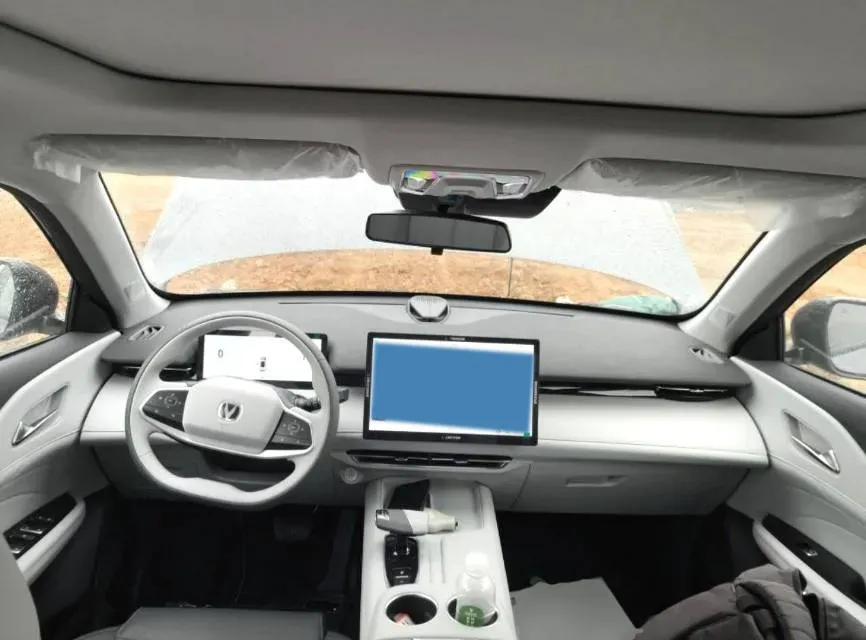 2024 ChangAn UNI-Z 1.5L 98HP L4 E-CVT PHEV 18.4KWH,autocango,china used car exporter,china ev exporter,chinese used car exporter,chinese used ev exporter